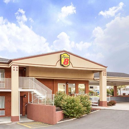Super 8 By Wyndham Salina/Scenic Hills Area Hotell Exteriör bild