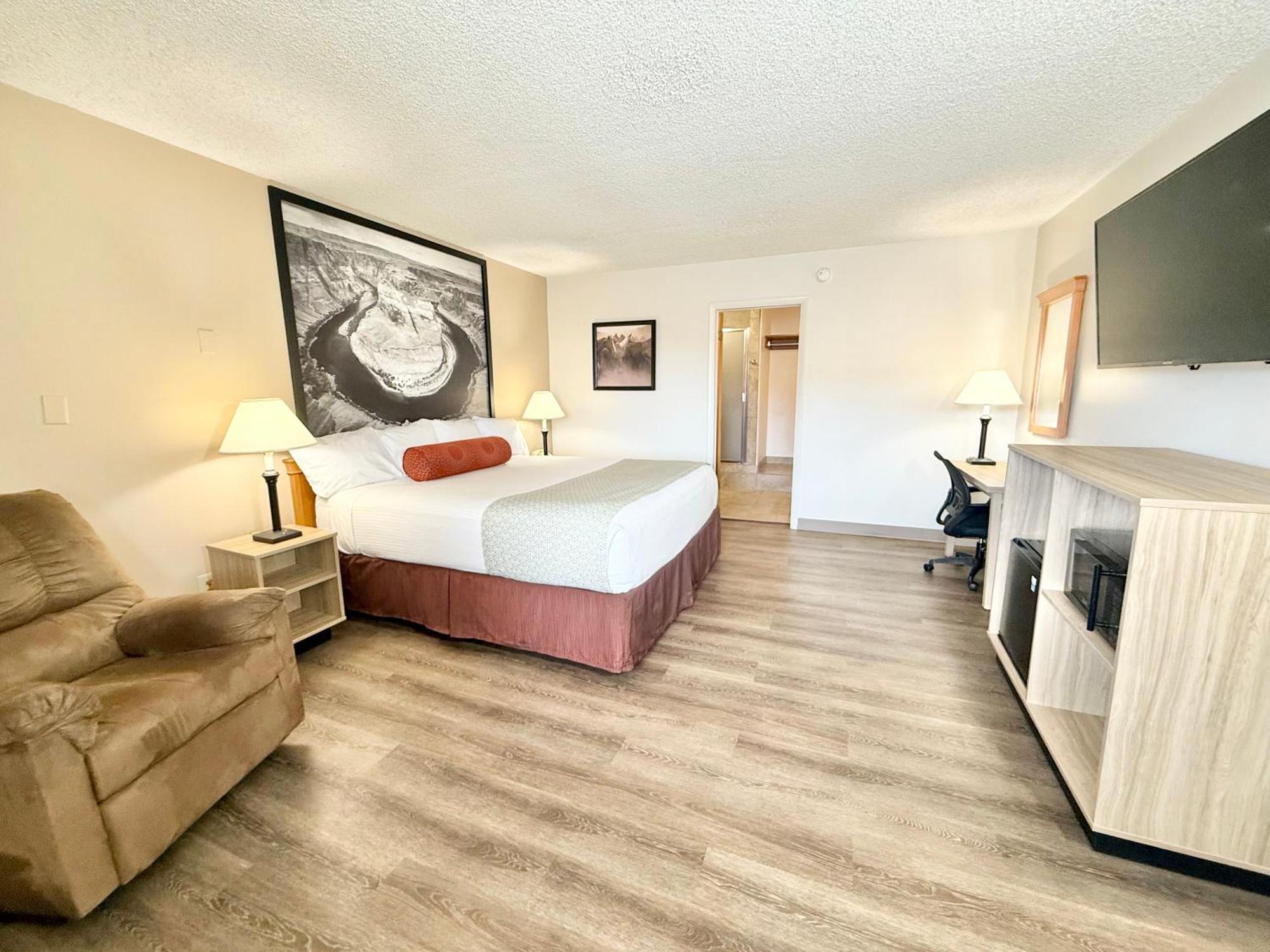 Super 8 By Wyndham Salina/Scenic Hills Area Hotell Exteriör bild